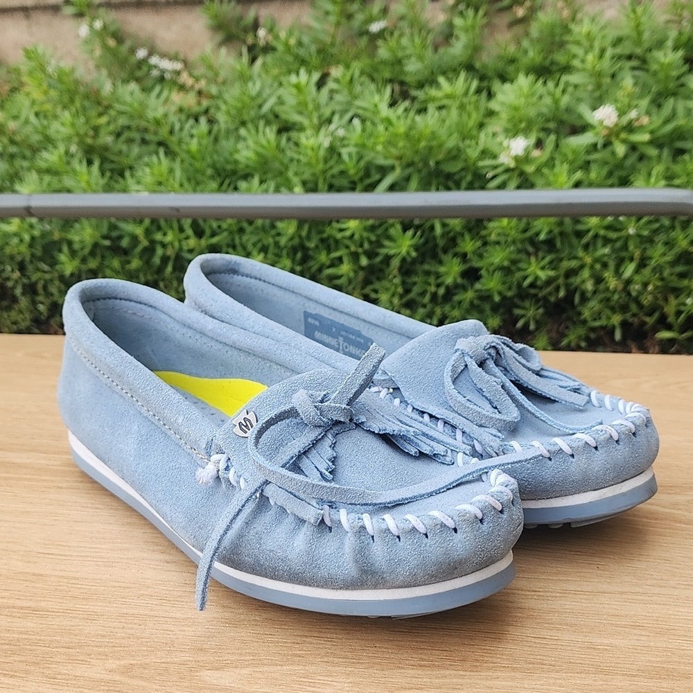 Minnetonka light blue suede moccasins size 7 - Picture 3 of 11